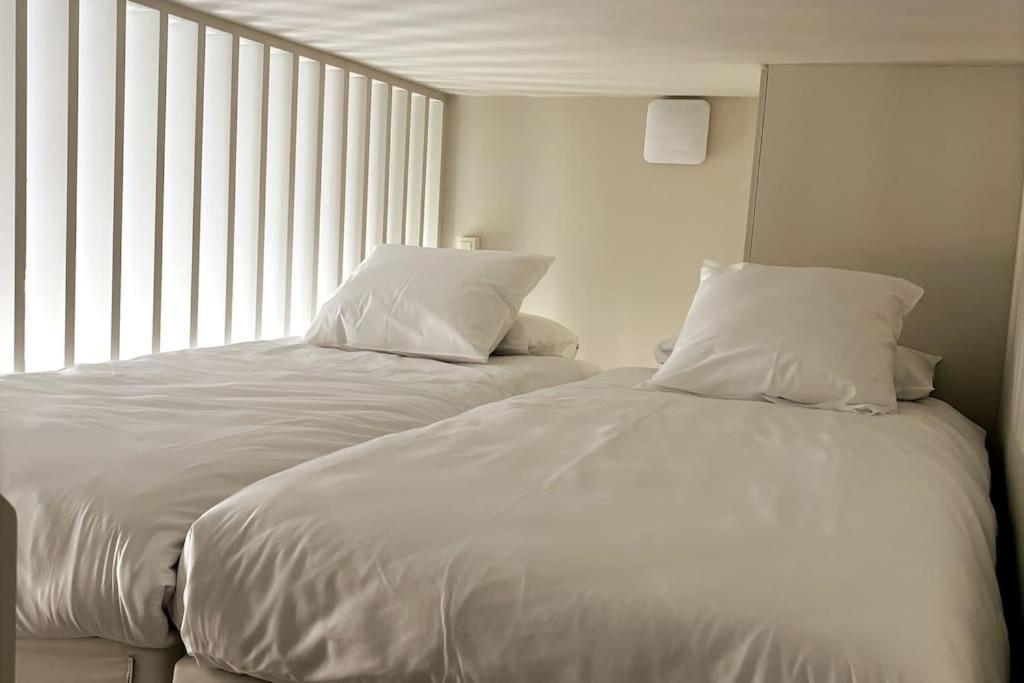 Au Cabinet Childeric Apartment Tournai Bagian luar foto